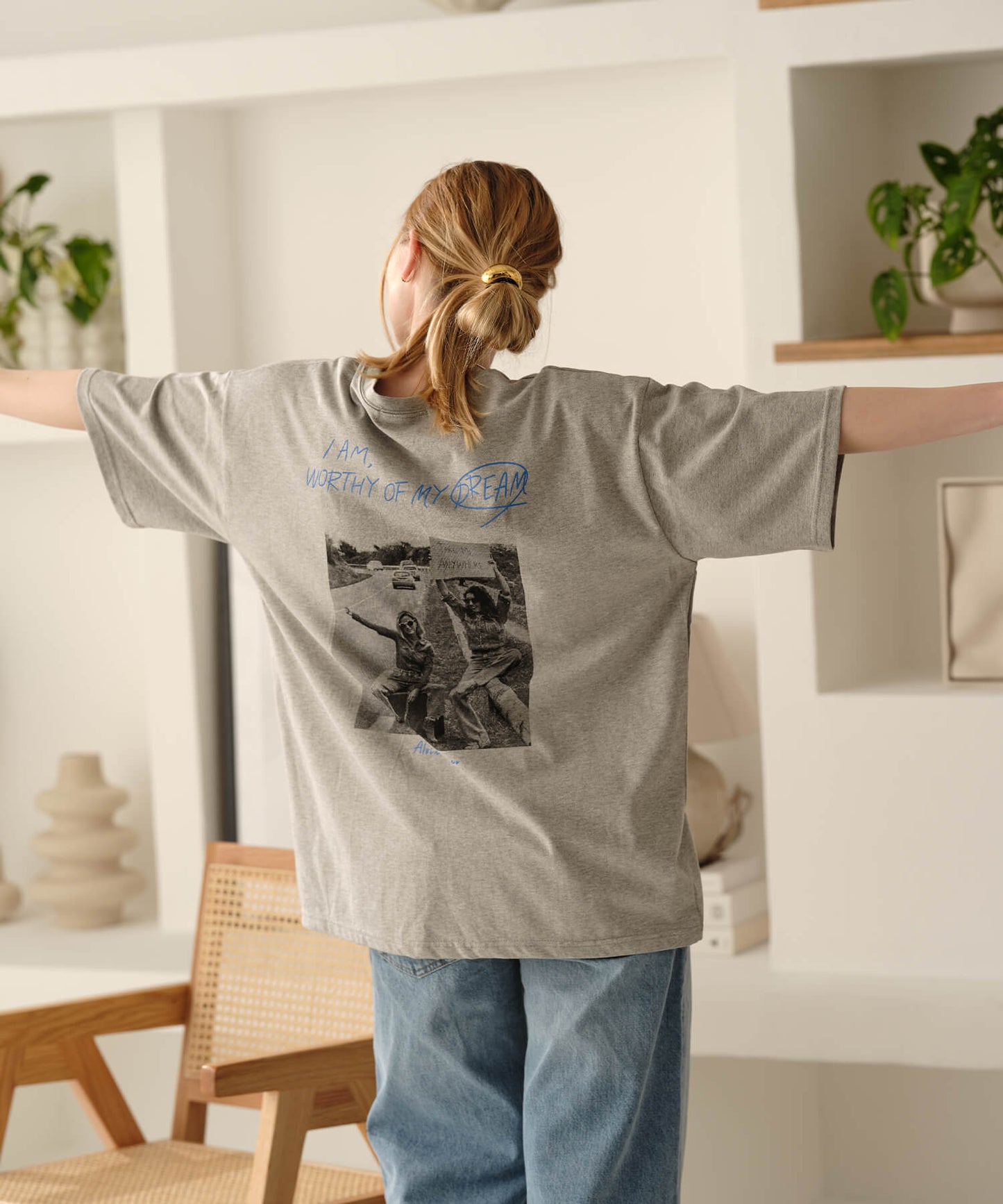 【MIA/ミア】バックプリントフォトTシャツ