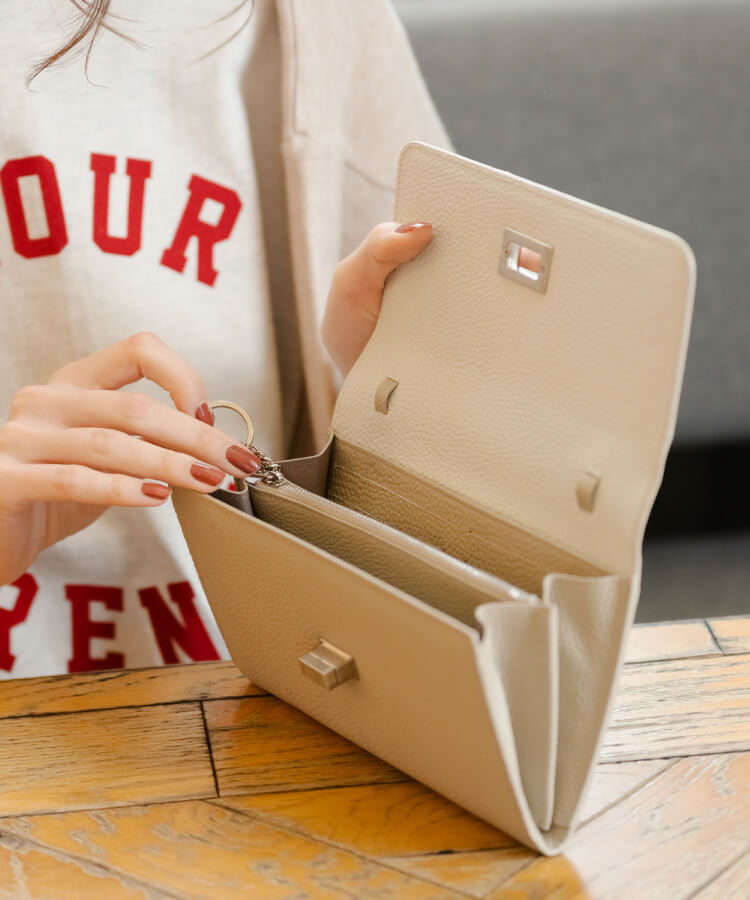 【ORNELLA/オルネラ】(BICO-22-1)リアルレザーバイカラースマホウォレットポシェット