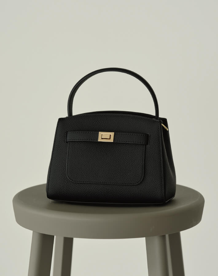 リアルレザースクエアワンハンドルバッグ