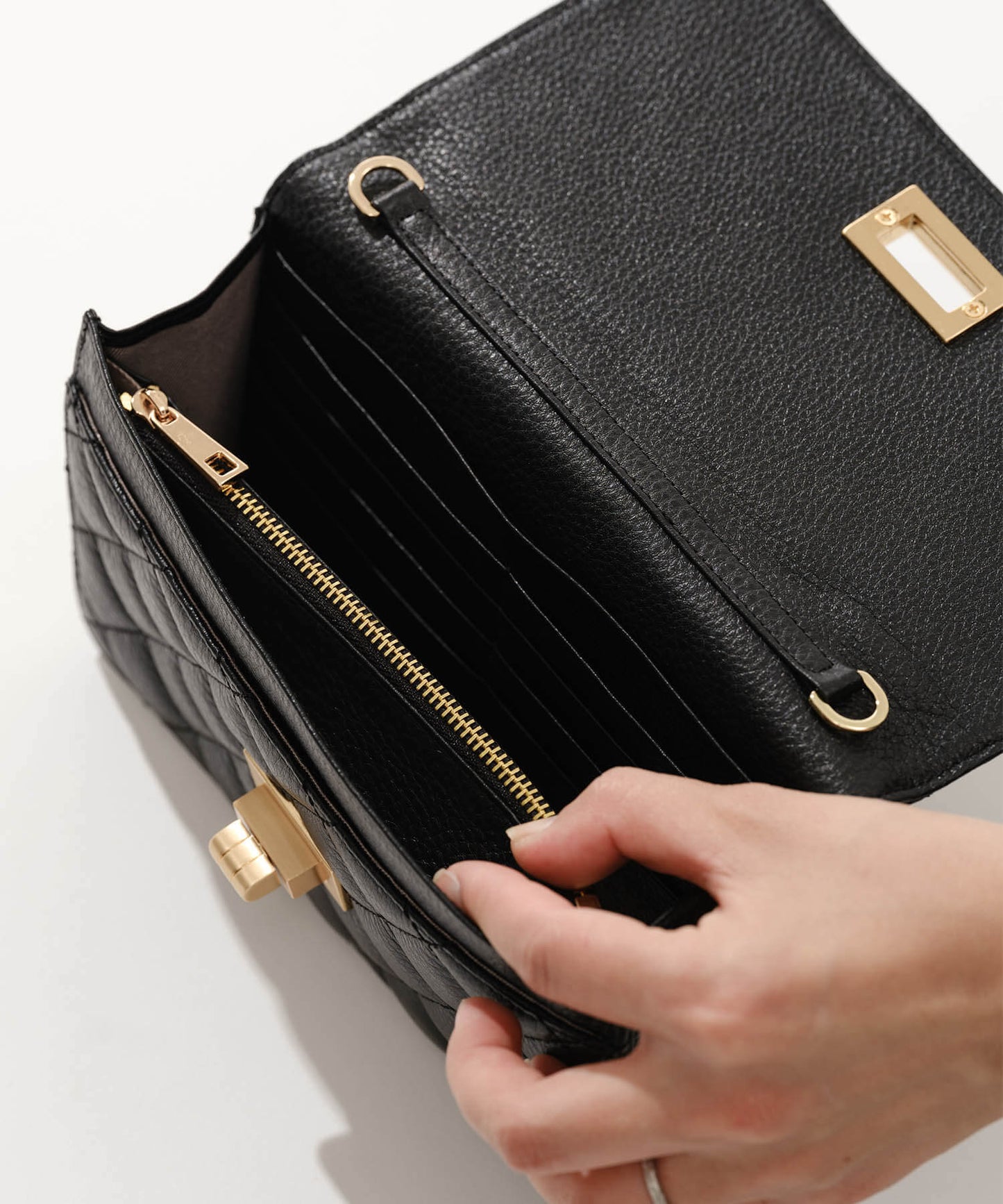 【新作早割★10%OFF】【ORNELLA/オルネラ】(NOVE-23)キルティングウォレットポシェット