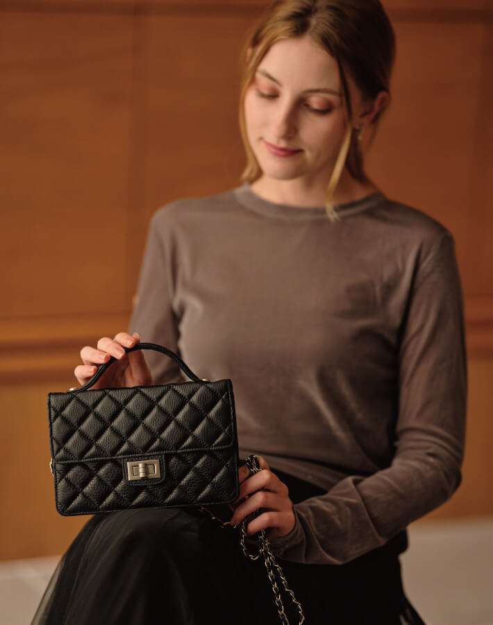 【新作早割★10%OFF】【ORNELLA/オルネラ】(NOVE-24)キルティングハンドルスマホポシェット