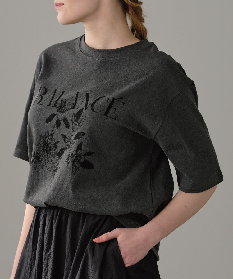 【MIA/ミア】ボタニカルTシャツ