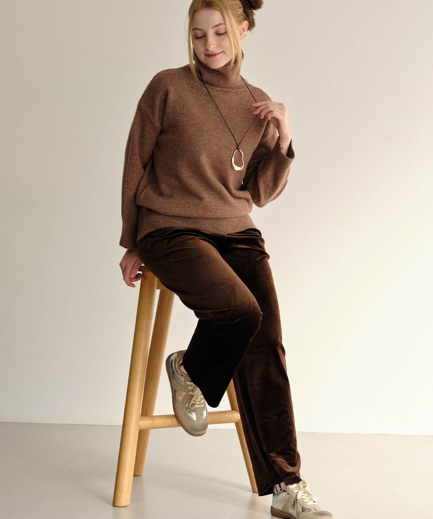 【MIA/ミア】ベロアリラックスパンツ