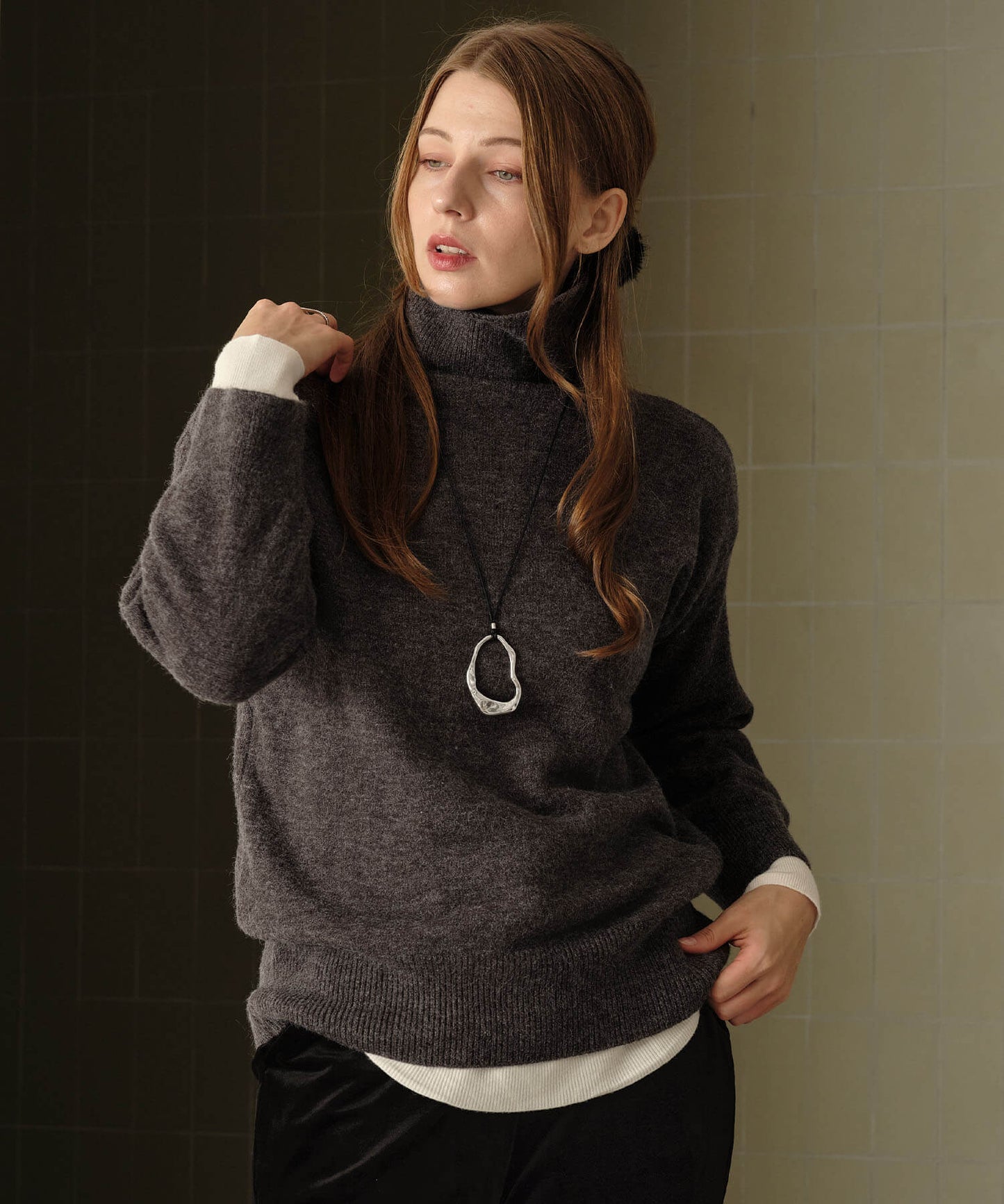 【MIA/ミア】タートルネックルーズニットPO