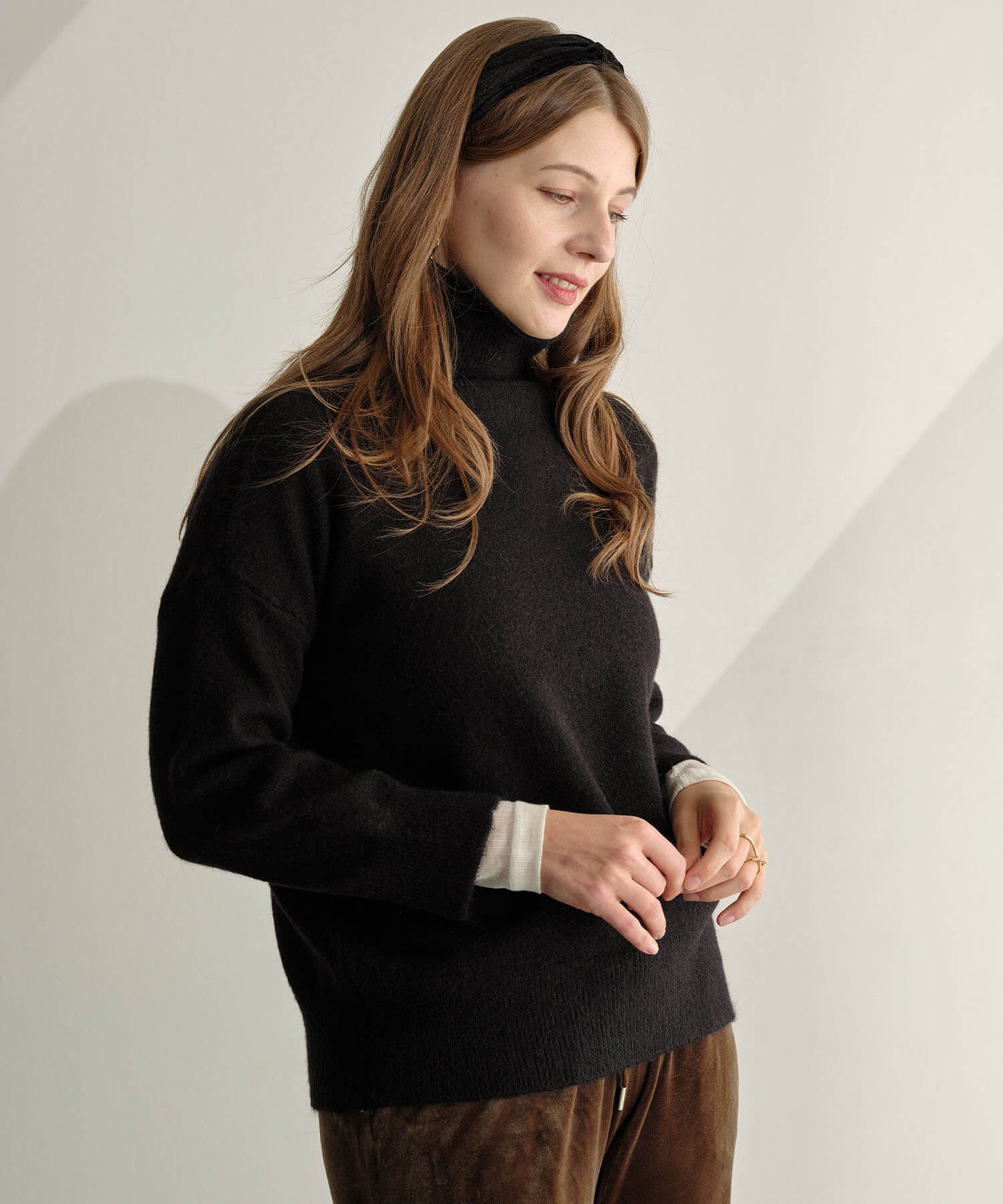 【MIA/ミア】タートルネッククロップドニットPO