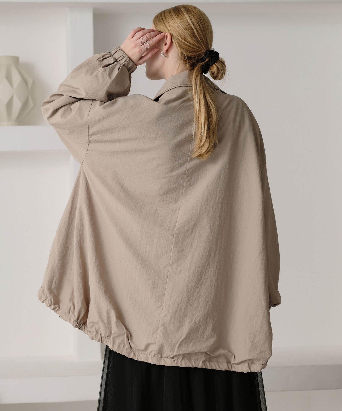 【MIA/ミア】スタンドカラーテイルライトアウター