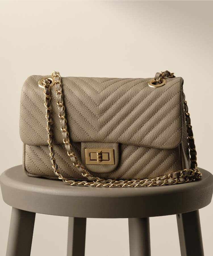 【ORNELLA/オルネラ】(NOVE-19)ラインキルティングチェーンバッグ(ゴールド金具)