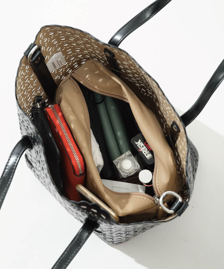 スカラップレースパンチングトートバッグ