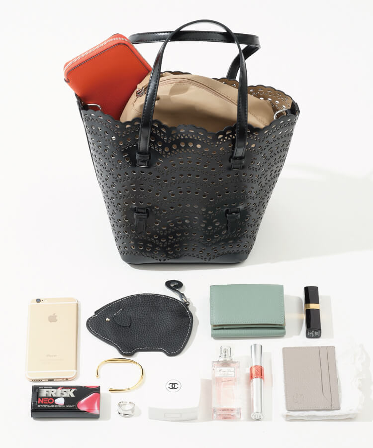 スカラップレースパンチングトートバッグ