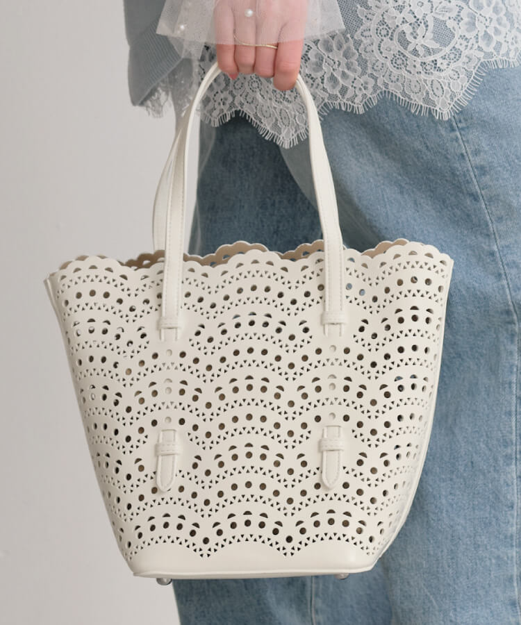 スカラップレースパンチングトートバッグ