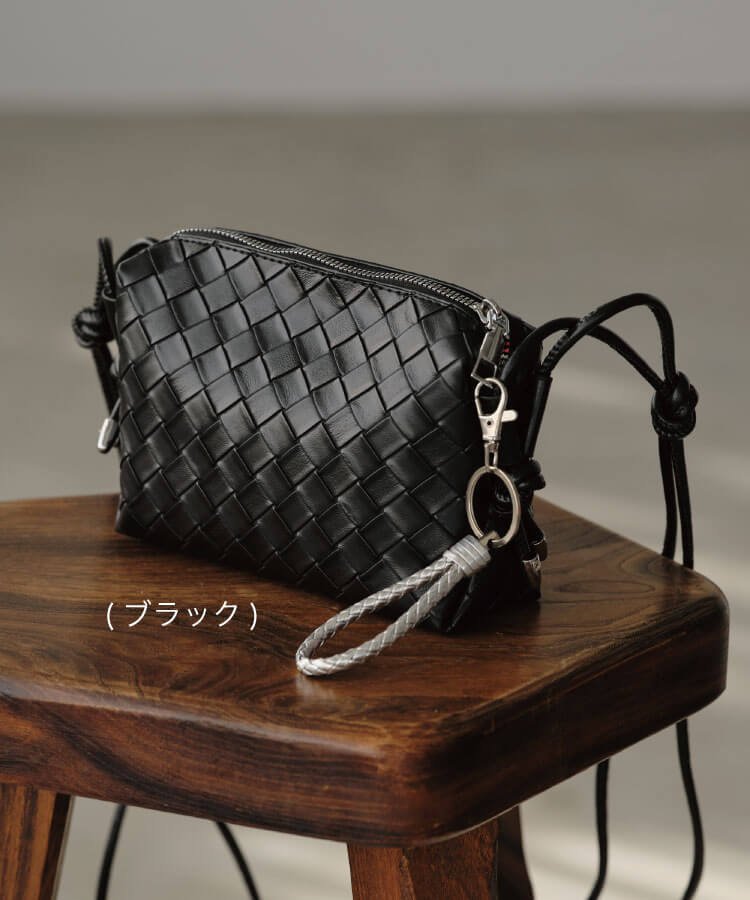 イントレチャートミニポシェット