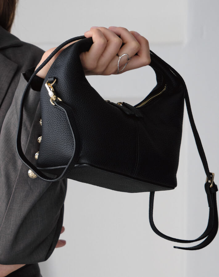 リアルレザーワンハンドルポシェット