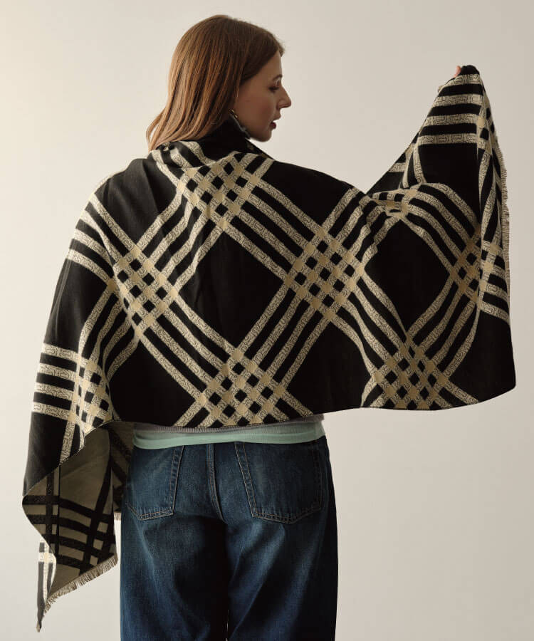 チェックデザイン柄ストール