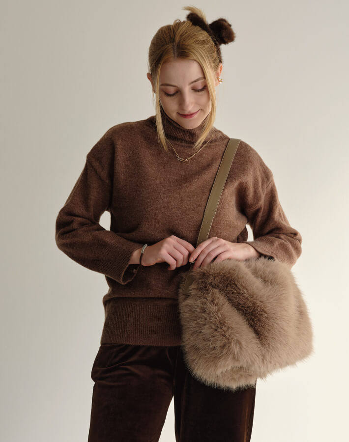 ボリュームファーショルダーバッグ