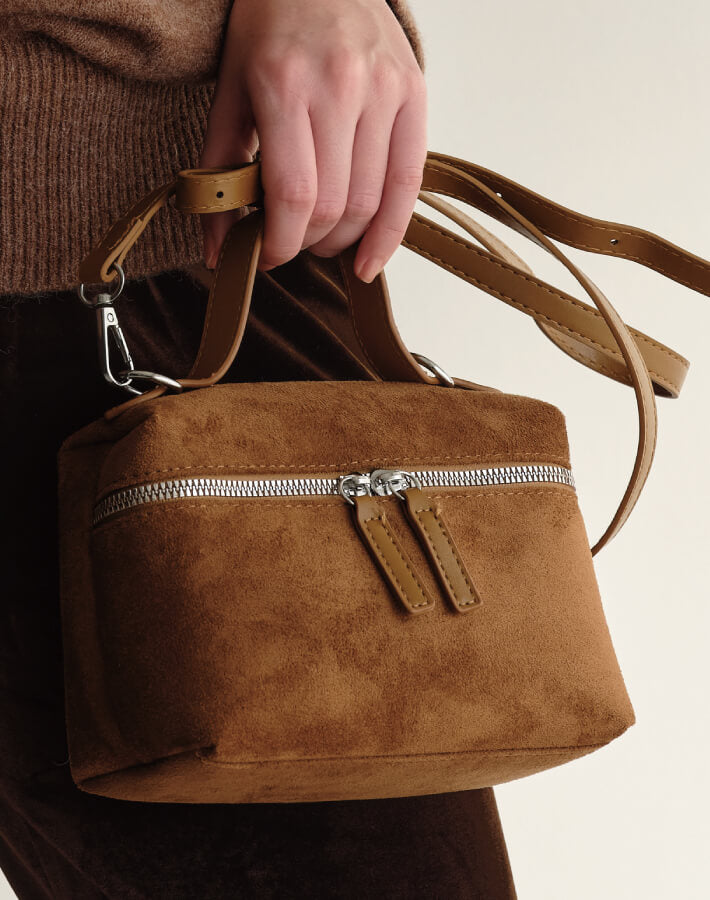 スウェ―ドバニティバッグ