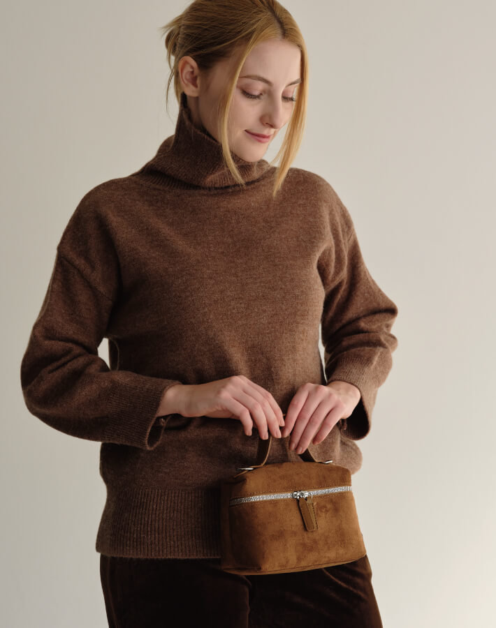 スウェ―ドバニティバッグ