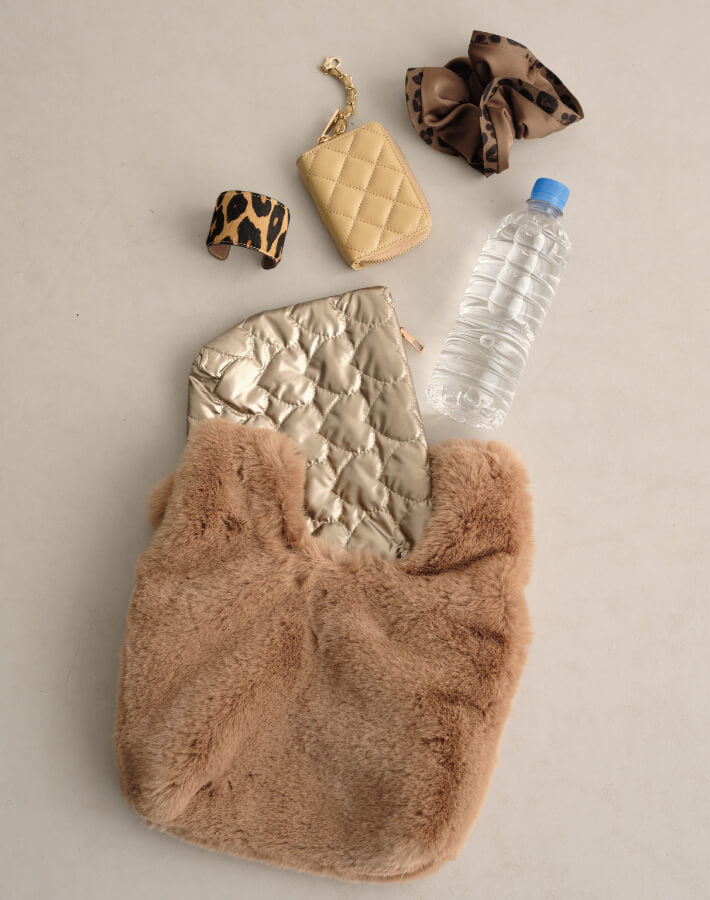 ファーワンハンドルバッグ