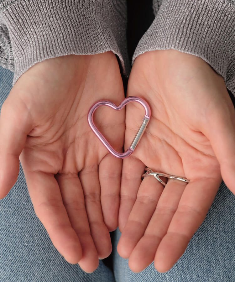 ハートカラビナ