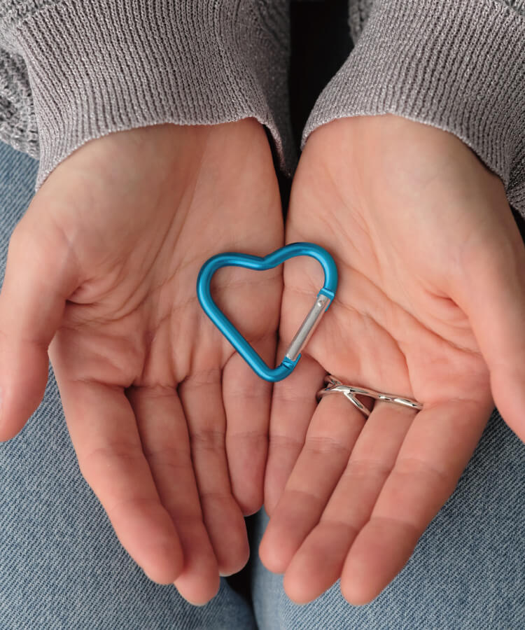 ハートカラビナ