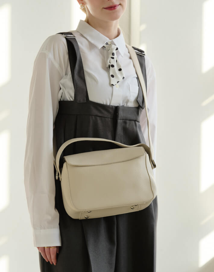 2WAYハンドルフラップバッグ（リボンスカーフ付き）