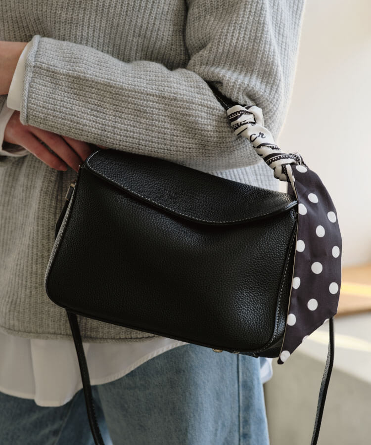 ドット柄リボンスカーフ