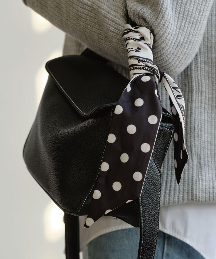 ドット柄リボンスカーフ