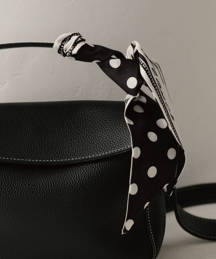 ドット柄リボンスカーフ