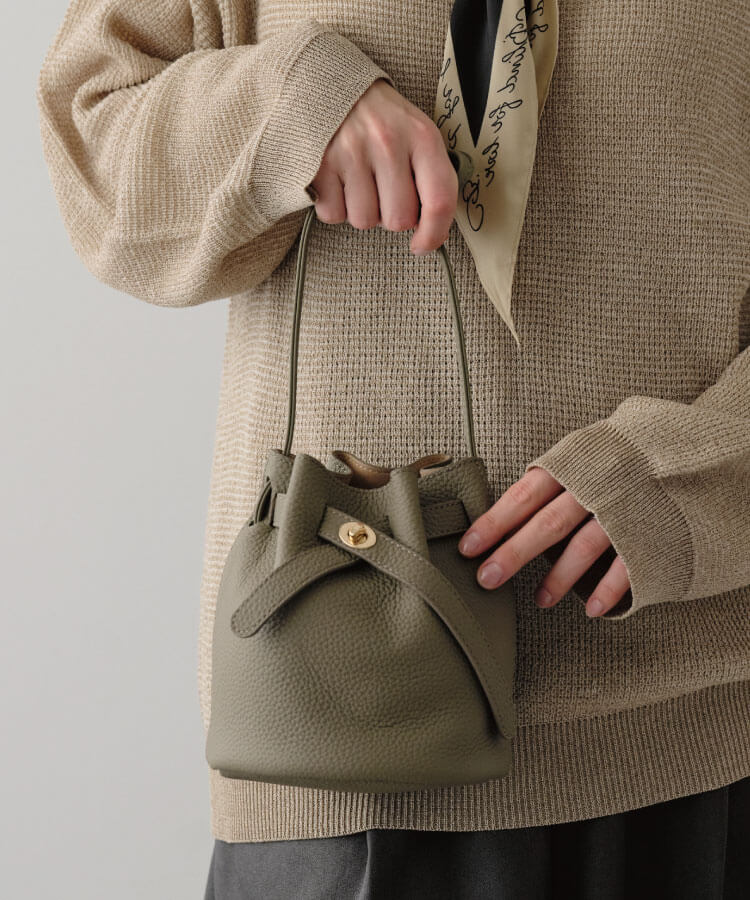 【30%OFF】リアルレザーキンチャクポシェット
