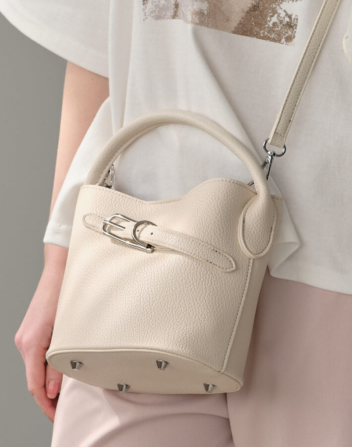 ベルトデザインバケットバッグ