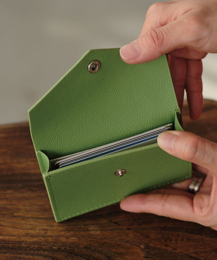 リアルレザーボタンカードケース