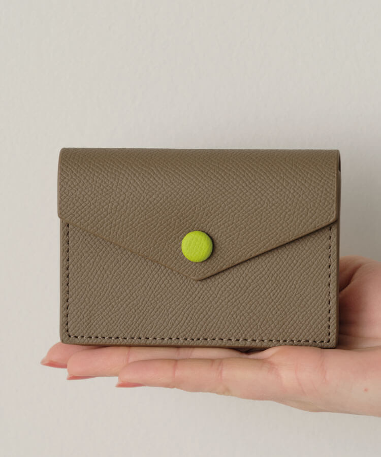 リアルレザーボタンカードケース