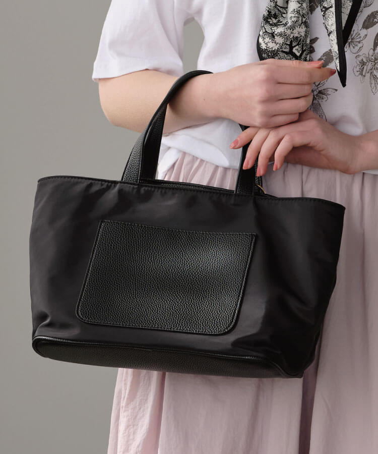 ナイロントートバッグ(リップケースチャーム付き)