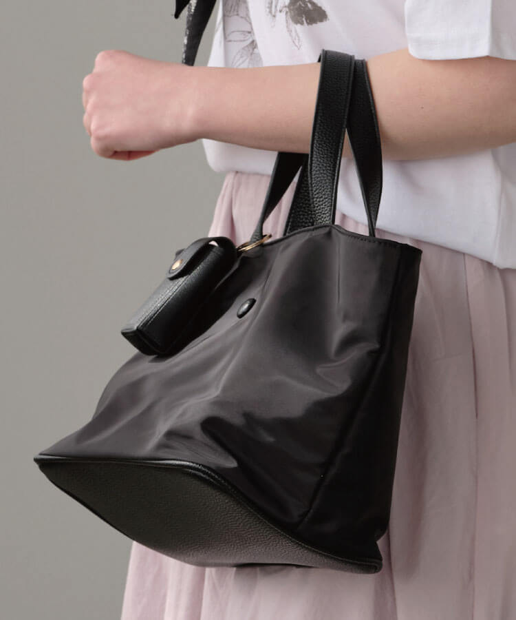 ナイロントートバッグ(リップケースチャーム付き)