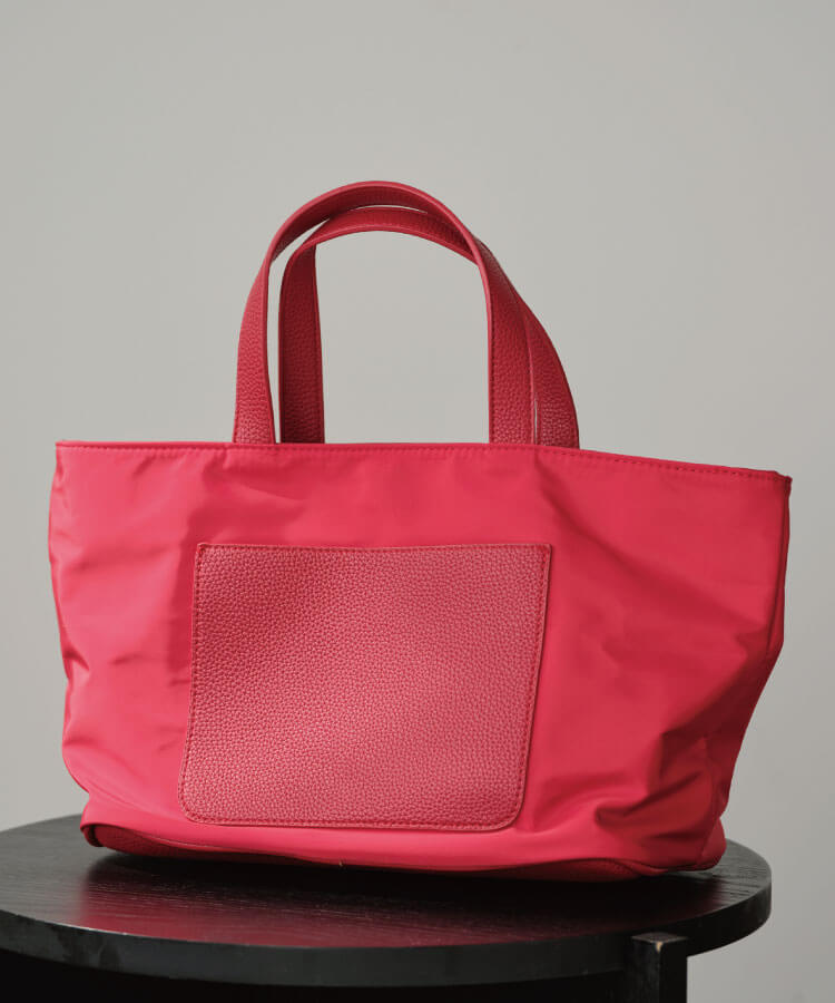 ナイロントートバッグ(リップケースチャーム付き)