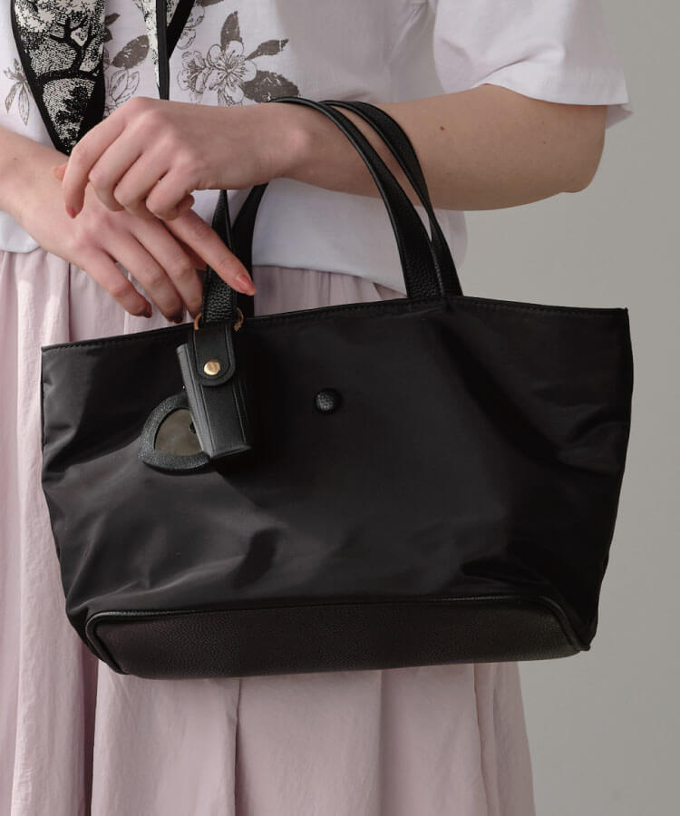 ナイロントートバッグ(リップケースチャーム付き)