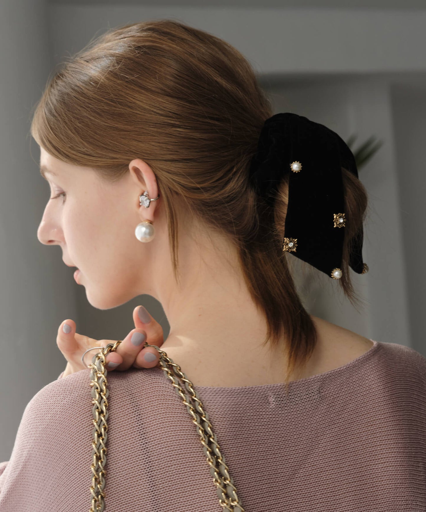 【ANOH】ビジューベロアリボンシュシュ