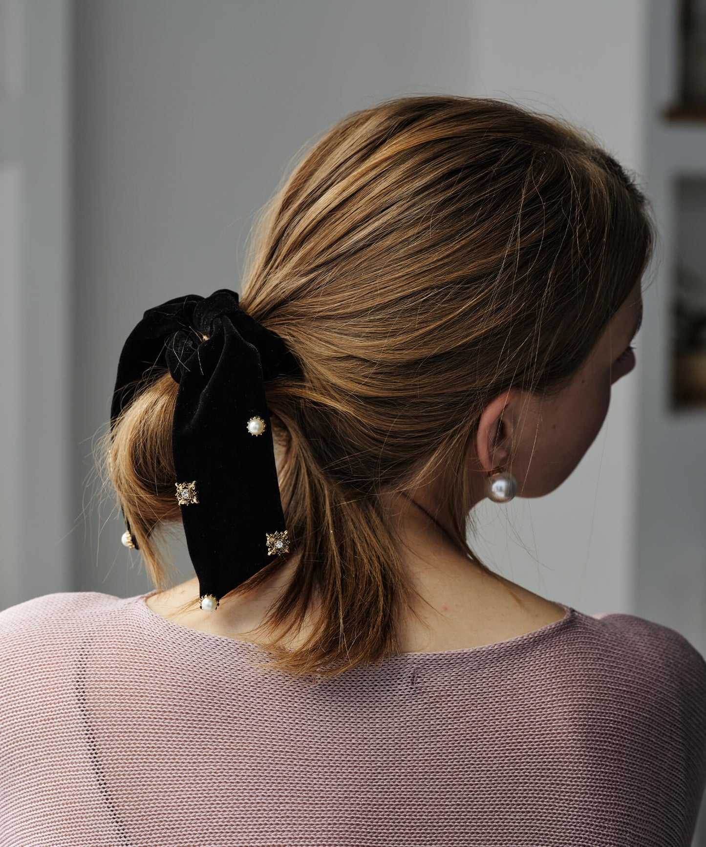 【ANOH】ビジューベロアリボンシュシュ