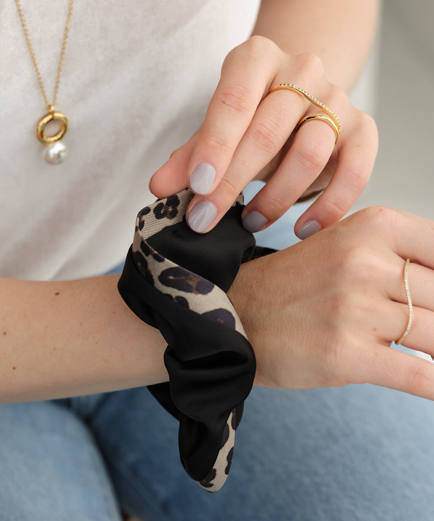 【ANOH】レオパードラインシュシュ