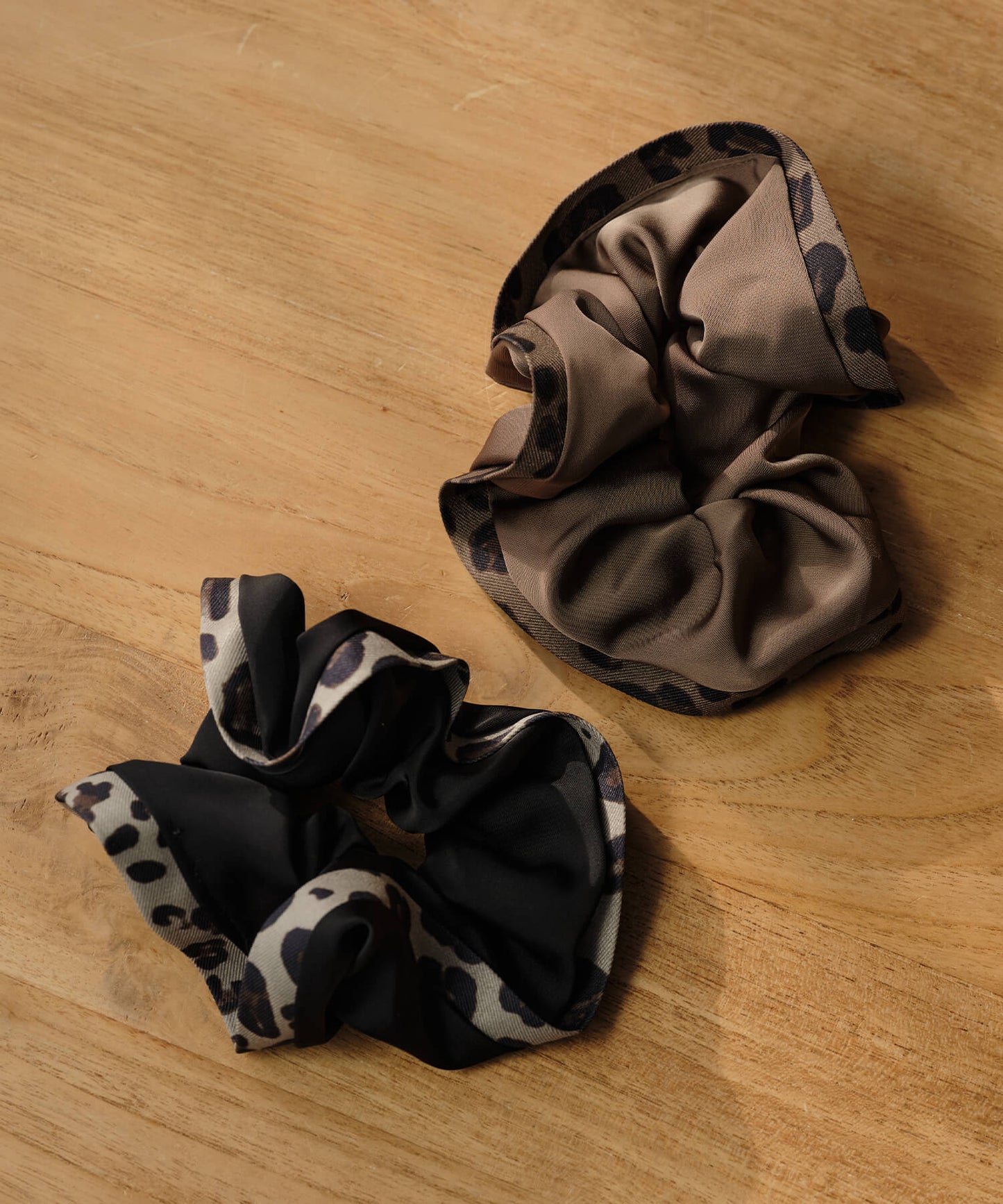 【ANOH】レオパードラインシュシュ