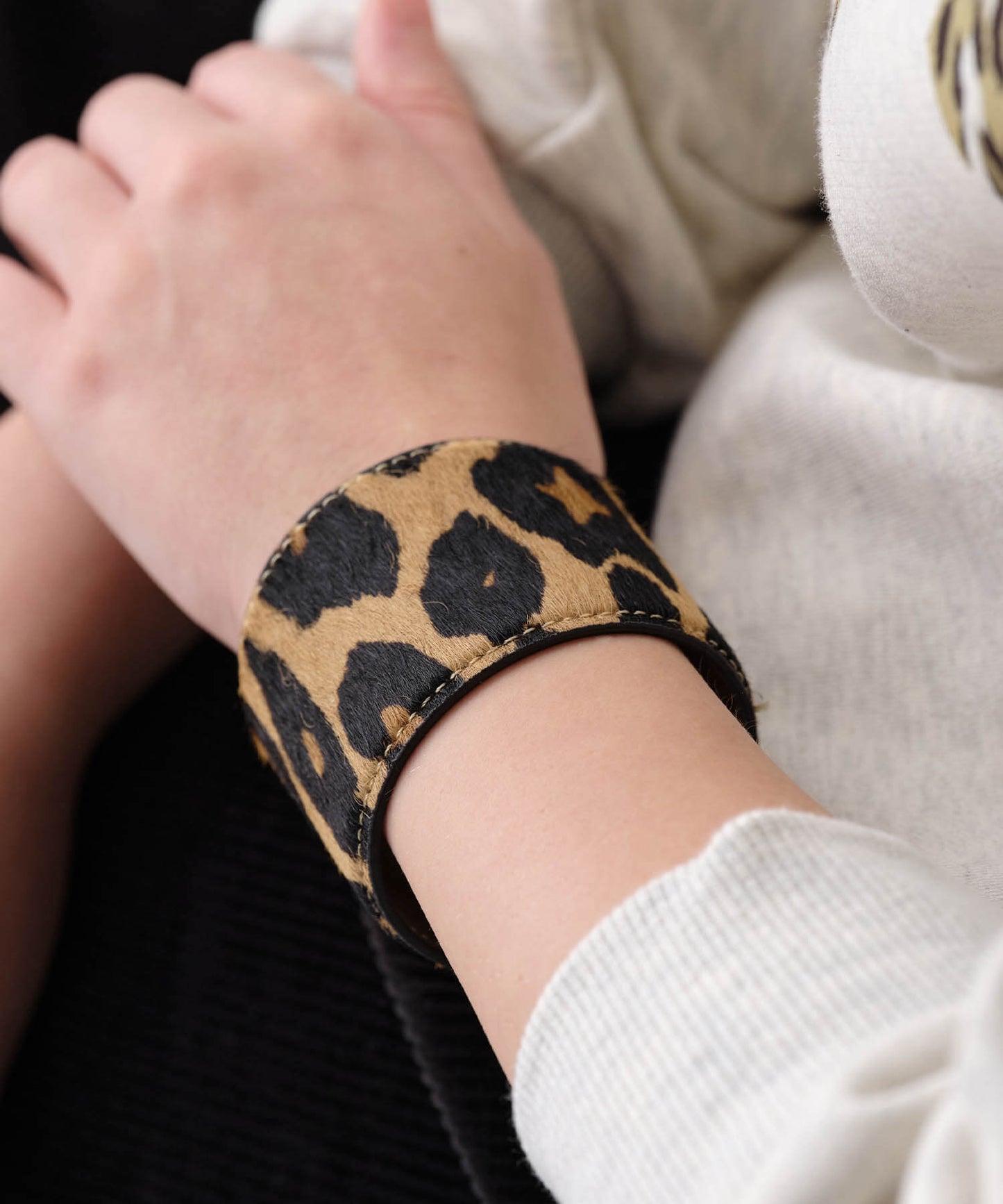 【ANOH】レオパードハラコバングル