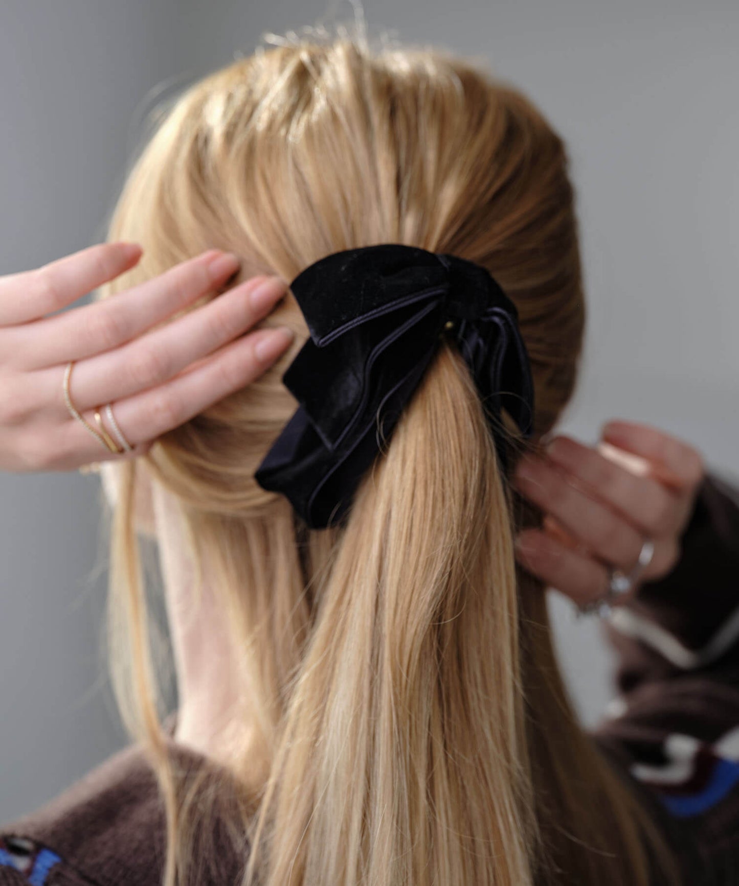 【ANOH】ベロアリボンバナナクリップ