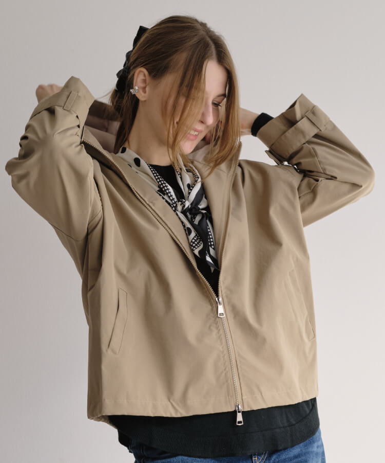 【MIA/ミア】フーディーライトアウター