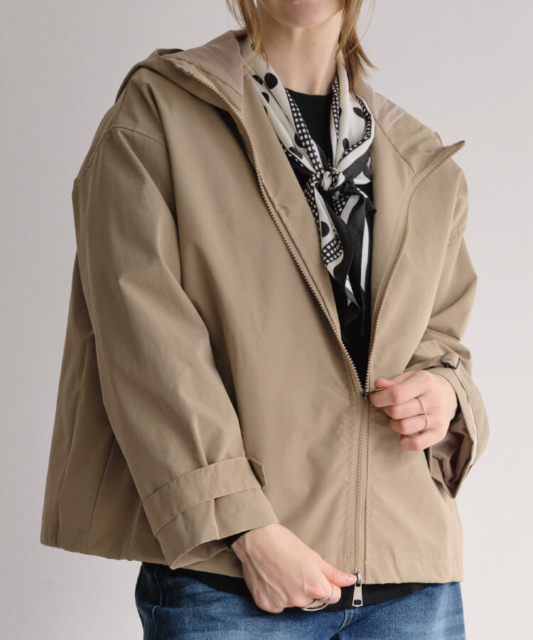 【MIA/ミア】フーディーライトアウター