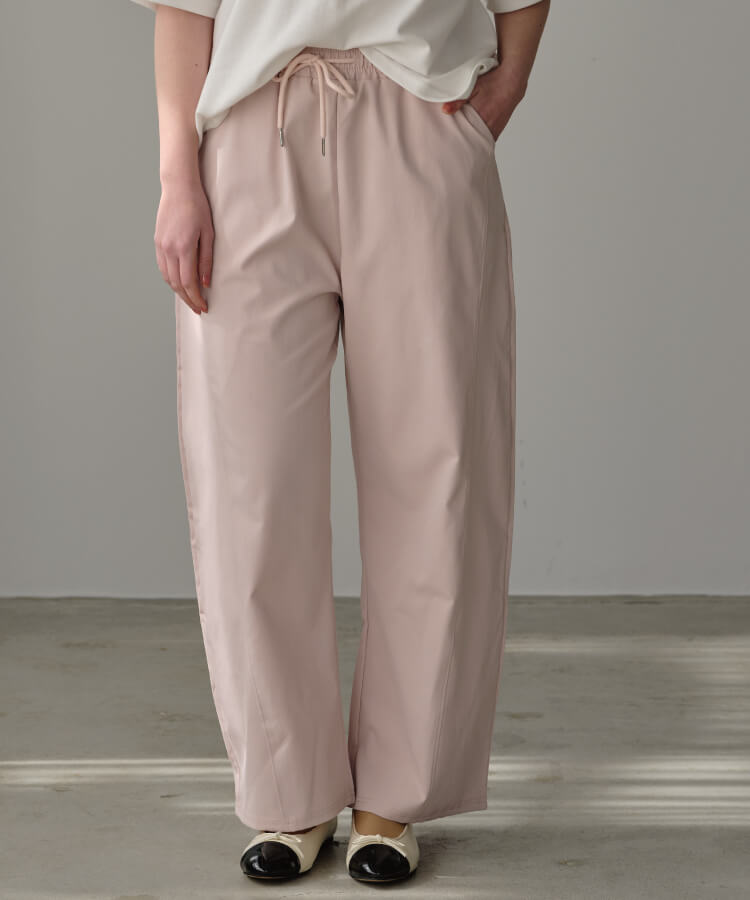 カーブシルエットパンツ