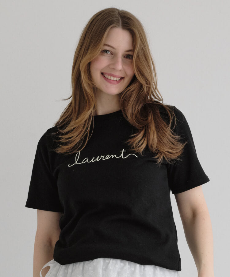 【MIA/ミア】裾レース付きシンプルロゴTシャツ